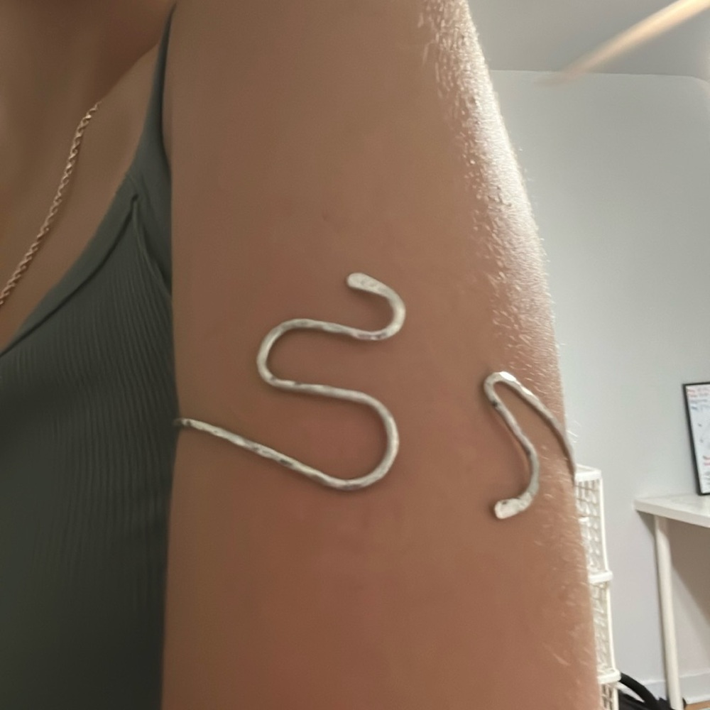 Free people arm band